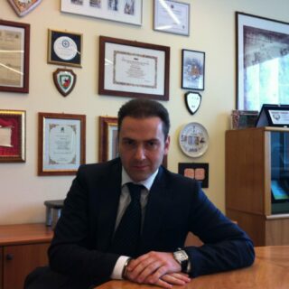 Dr. Lucio Mariani