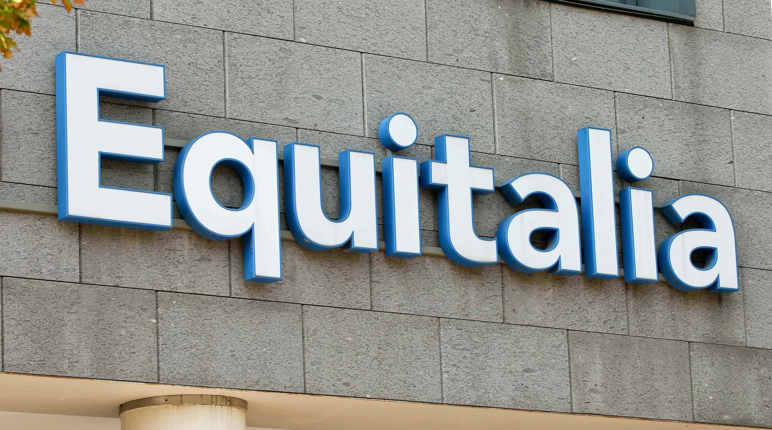 Equitalia: Come sospendere la riscossione Cartelle Esattoriali